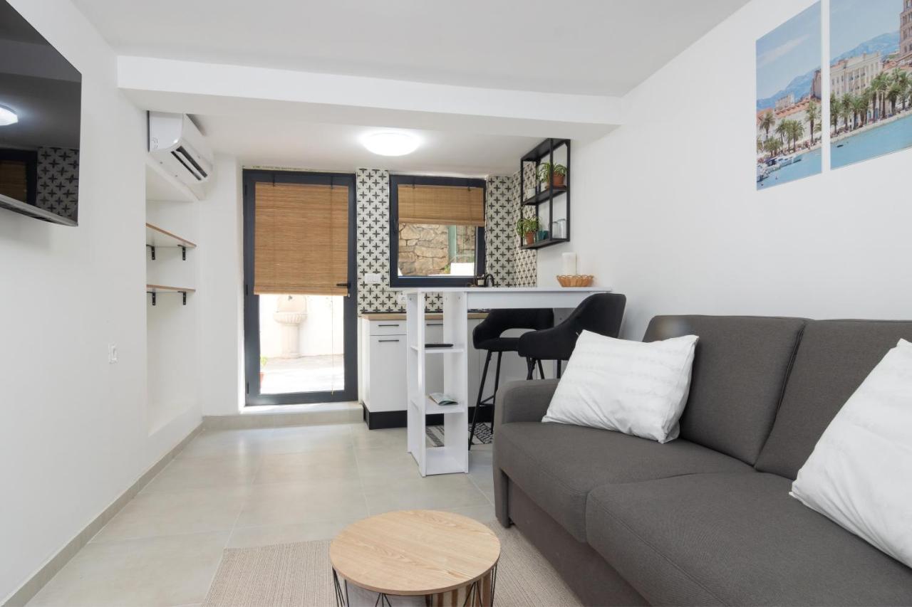 Studio Tina In Centar With Parking Split Bagian luar foto