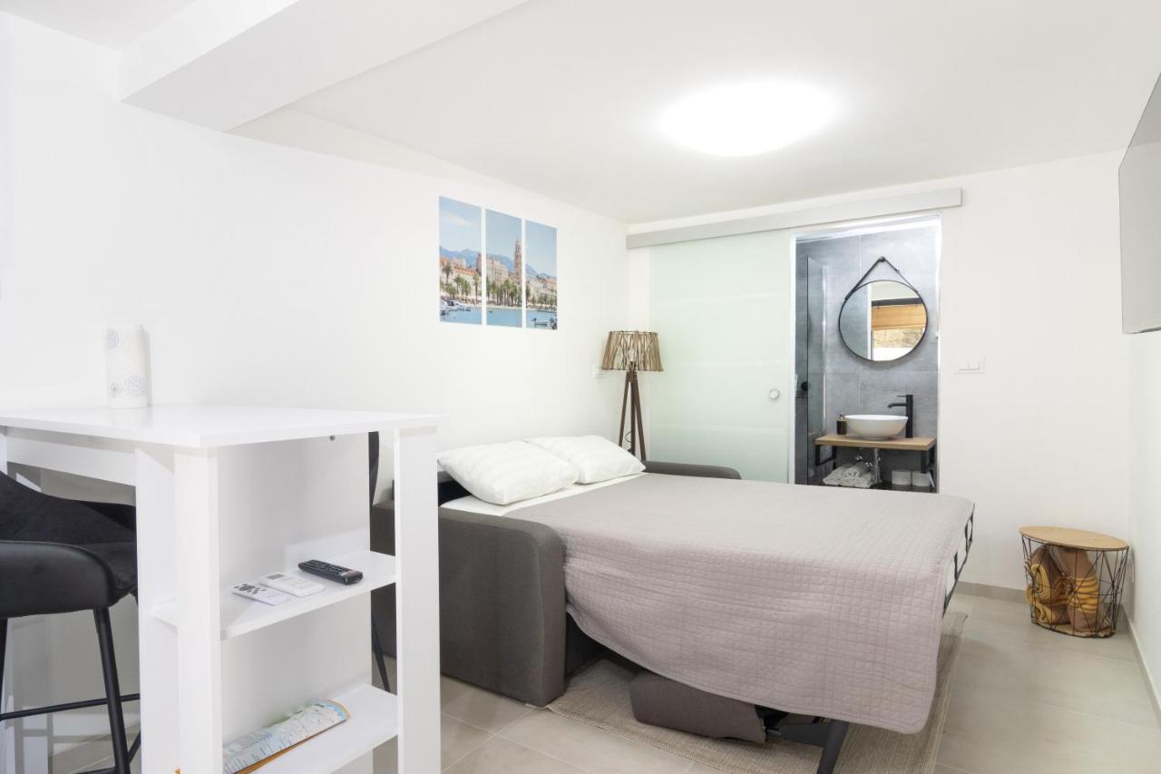 Studio Tina In Centar With Parking Split Bagian luar foto